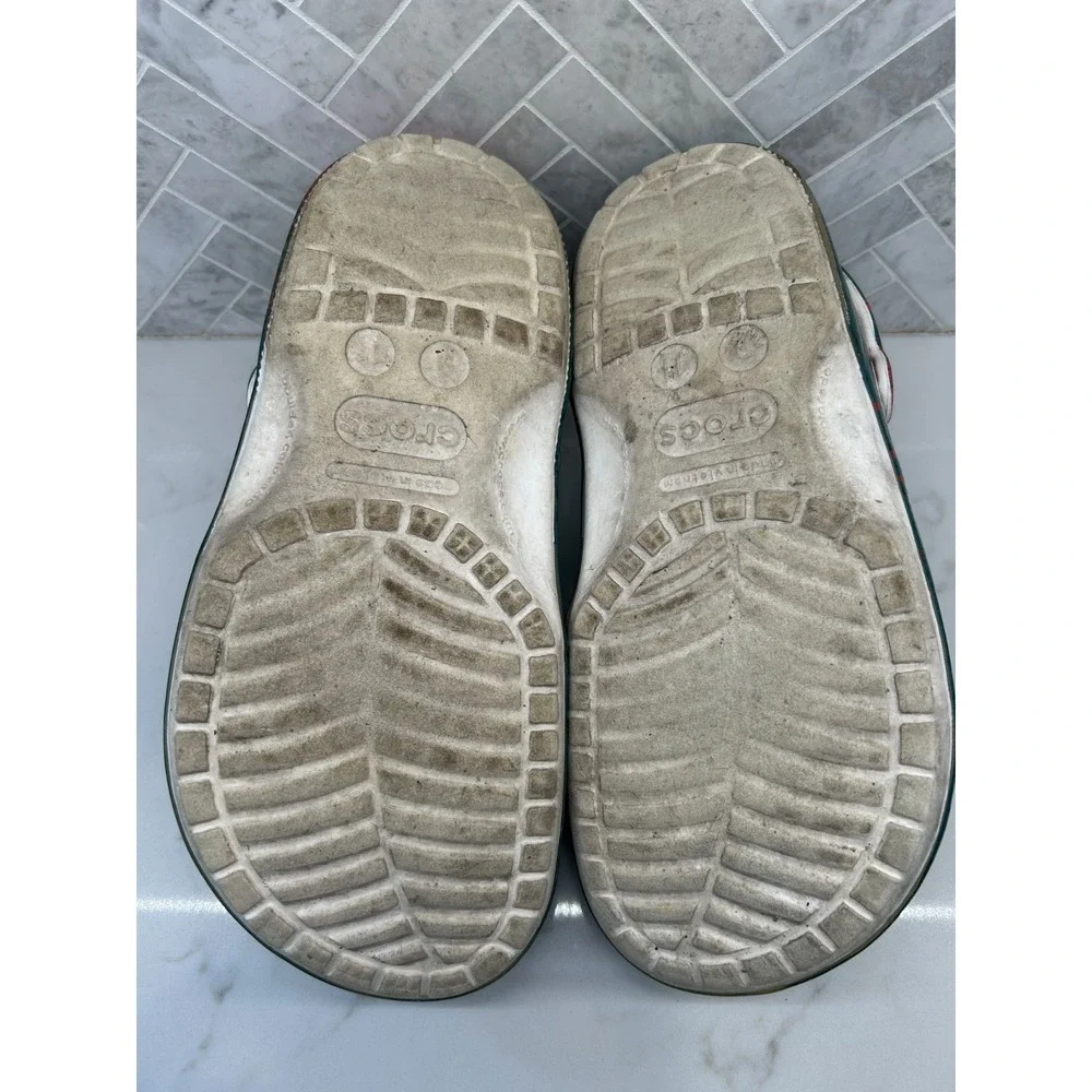 Crocs Classic Clog Squid Game Mens Size‎ 9 Green Shoes Slip On Sandals